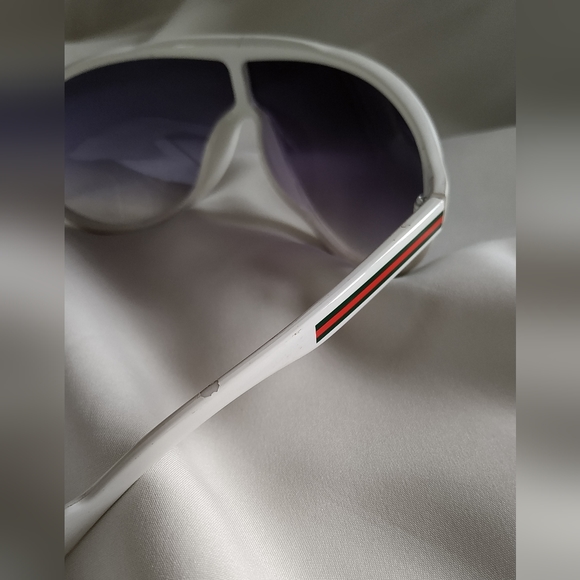 D&G inspired sunnies (Vintage) - Picture 8 of 11